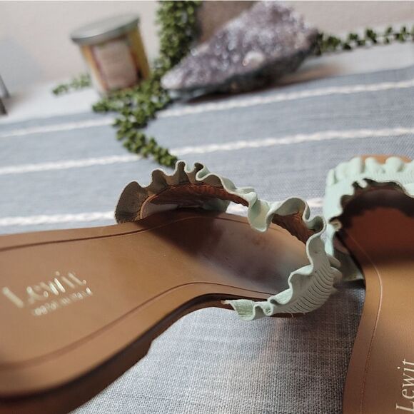 LEWIT Cassandra Ruffle Sandal - Picture 6 of 8
